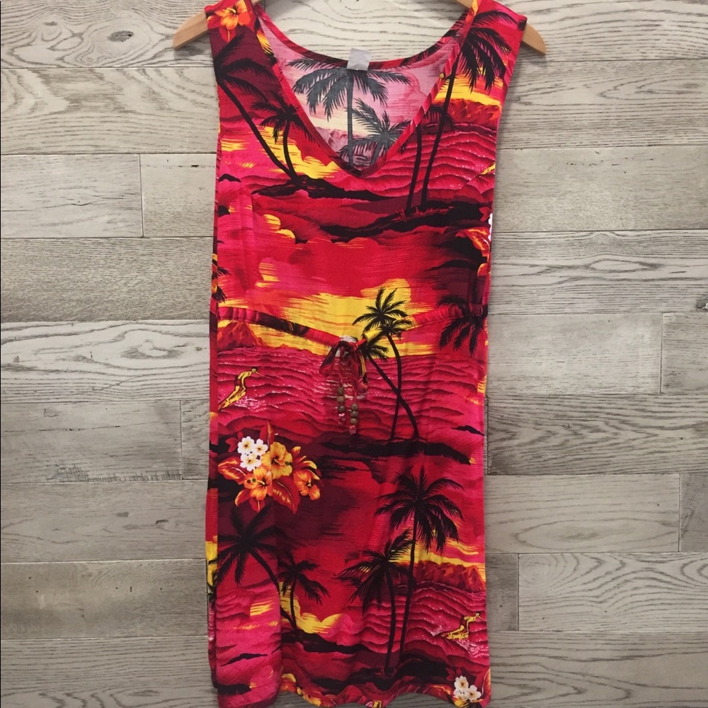 Perfect dress for a causal Hawaiian party.